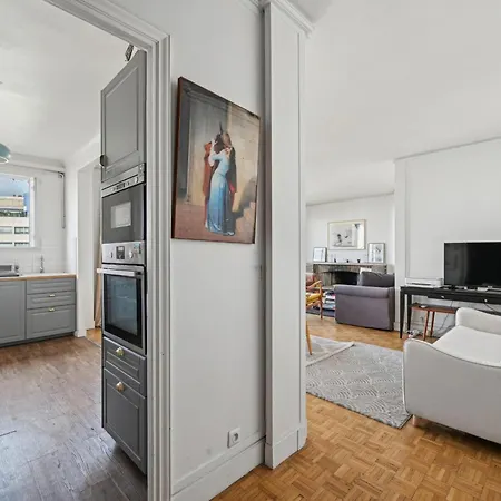Muette - Flandrin 2bdr By B'your Apartment